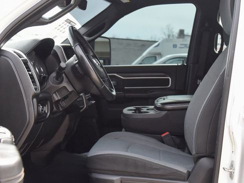 Used 2024 RAM 3500 Big Horn AWD/4WD image 12