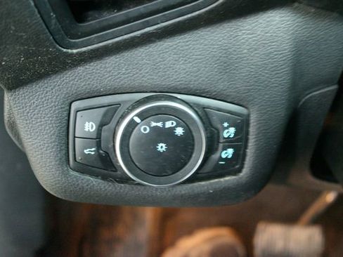 Used 2018 Ford Escape SE w/ SE Sport Appearance Package image 12