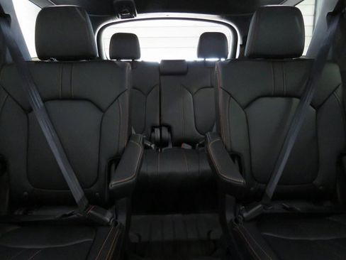 New 2025 Honda Pilot TrailSport image 8