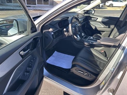 Certified 2025 Acura MDX w/ Technology Package image 15