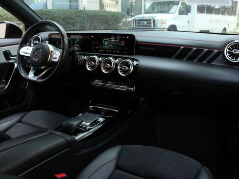 Used 2020 Mercedes-Benz CLA 35 AMG 4MATIC image 23