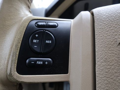 Used 2008 Ford F250 Lariat image 16