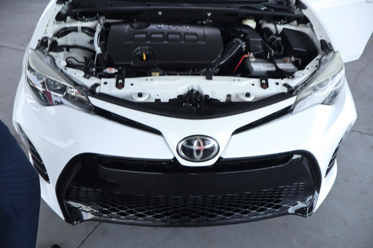 Used 2018 Toyota Corolla SE FWD image 37