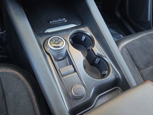 Used 2025 Ford Explorer ST image 31