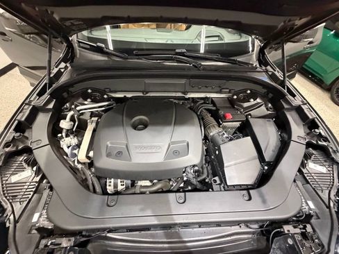 Used 2019 Volvo XC60 T6 Momentum w/ Advanced Package AWD/4WD image 44