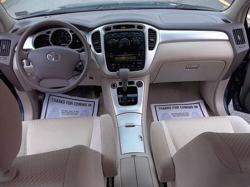 Used 2005 Toyota Highlander 2WD image 11