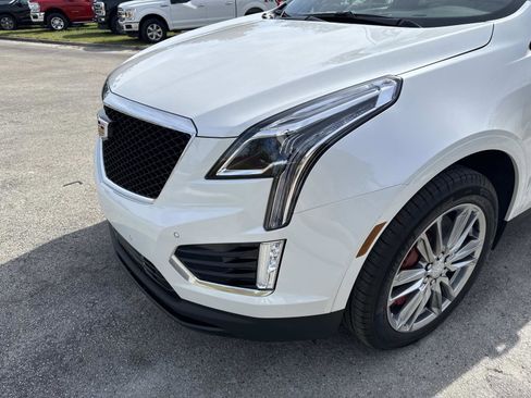 New 2025 Cadillac XT5 Sportv image 10