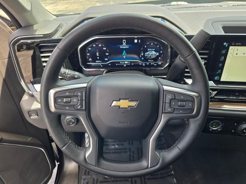 Certified 2023 Chevrolet Silverado 1500 LT AWD/4WD image 32