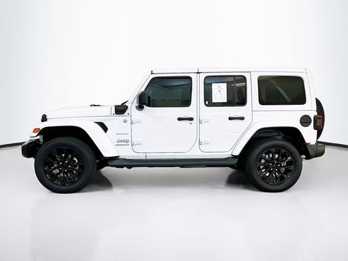 Used 2023 Jeep Wrangler Sahara image 4