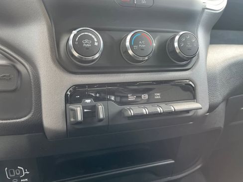 Used 2024 RAM 3500 Big Horn image 27