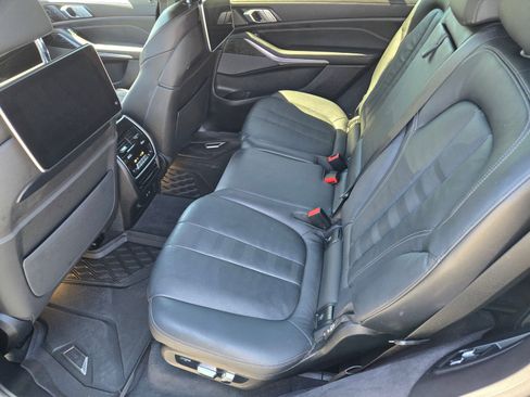Used 2019 BMW X7 xDrive50i w/ Dynamic Handling Package AWD/4WD image 10