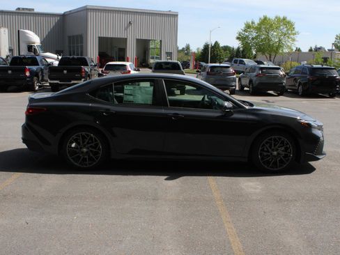 New 2026 Toyota Camry SE FWD image 4