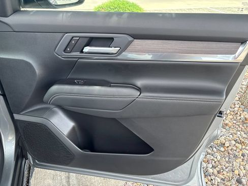 New 2026 GMC Terrain Denali w/ LPO, Floor Liner Package AWD/4WD image 45