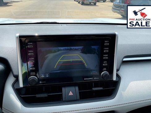 Used 2021 Toyota RAV4 XLE w/ Convenience Package AWD/4WD image 21