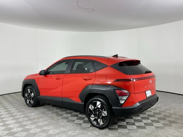 Used 2024 Hyundai Kona SEL w/ Convenience Package FWD image 7