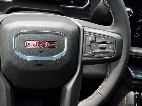 New 2026 GMC Sierra 2500 AT4 w/ AT4 Premium Plus Package AWD/4WD image 7