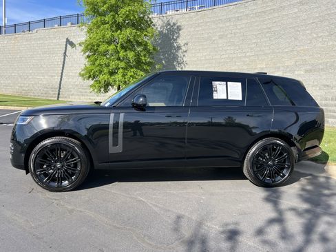 Certified 2024 Land Rover Range Rover Long Wheelbase SE AWD/4WD image 4