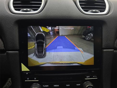 Used 2018 Porsche 718 Cayman image 23