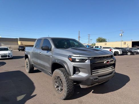 Used 2023 Chevrolet Colorado ZR2 w/ ZR2 Convenience Package III image 2