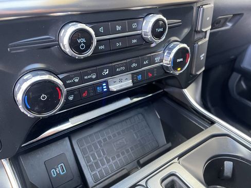 Used 2022 Ford F150 Raptor w/ Raptor 37 Performance Package AWD/4WD image 46