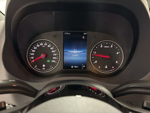 Used 2025 Mercedes-Benz Sprinter 2500 image 20