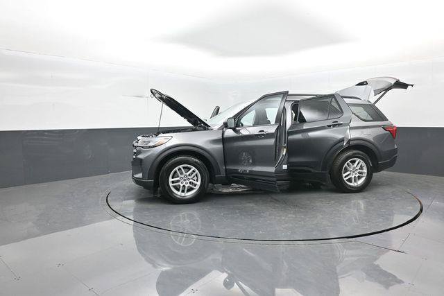 New 2026 Ford Explorer Active RWD image 39