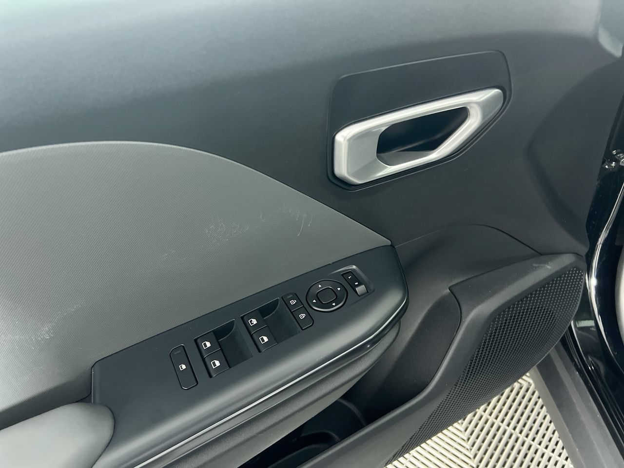 New 2026 Kia K4 FWD image 15