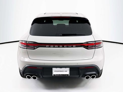 New 2026 Porsche Macan image 28