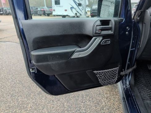 Used 2013 Jeep Wrangler Unlimited Sport image 17