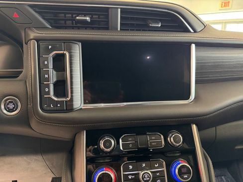 Used 2022 GMC Yukon Denali AWD/4WD image 20