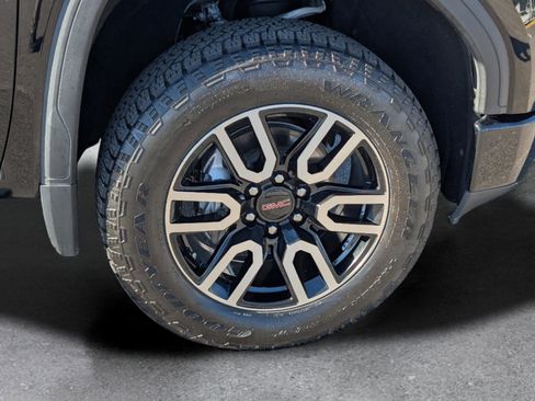 Used 2020 GMC Sierra 1500 AT4 w/ AT4 Premium Package image 6
