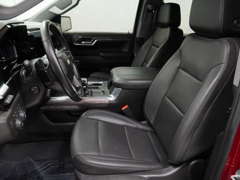 Used 2023 Chevrolet Silverado 1500 LTZ w/ Technology Package AWD/4WD image 7