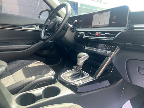 Used 2024 Kia Seltos S AWD/4WD image 55