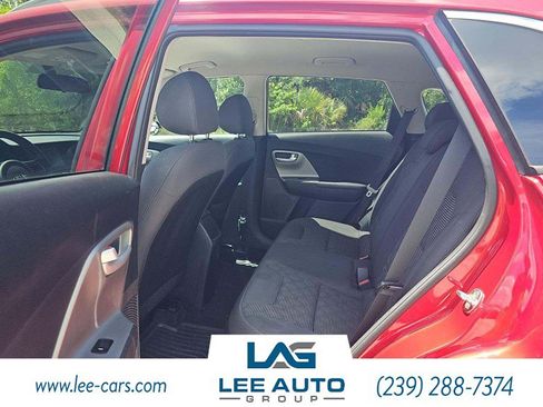 Used 2020 Kia Niro LX FWD image 4