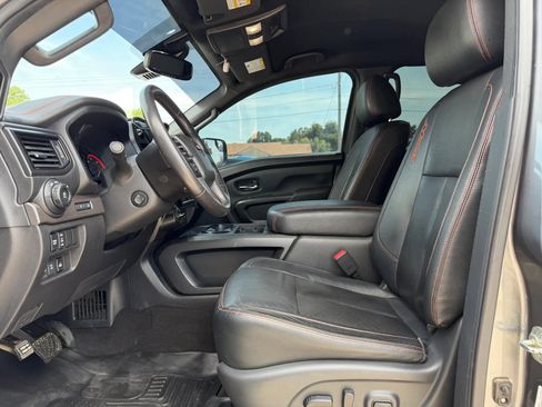 Used 2020 Nissan Titan PRO-4X w/ Pro-4x Convenience Package AWD/4WD image 20