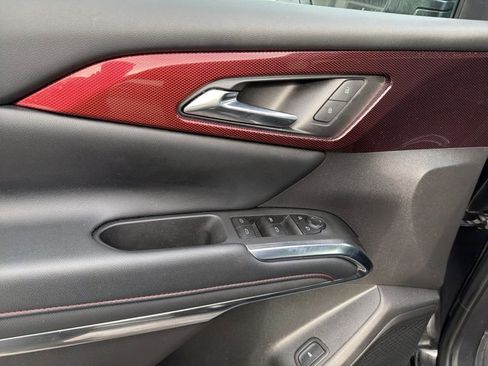 Used 2025 Chevrolet Traverse Z71 w/ Driver Confidence Package image 15