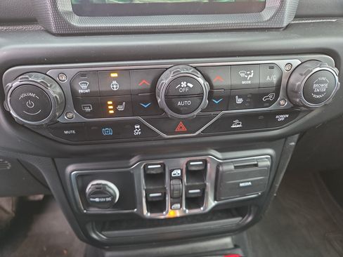 Certified 2023 Jeep Wrangler Unlimited Sahara w/ Cold Weather Group AWD/4WD image 25