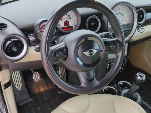 Used 2011 MINI Cooper S FWD image 15