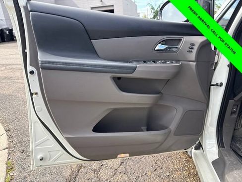 Used 2015 Honda Odyssey Touring Elite image 26