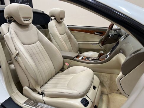 Used 2009 Mercedes-Benz SL 550 image 52