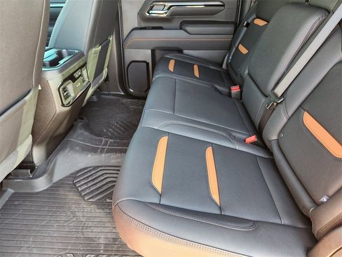 Used 2025 GMC Sierra 2500 AT4 w/ AT4 Premium Plus Package image 30