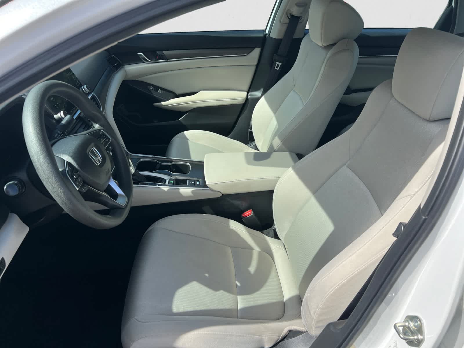 Used 2018 Honda Accord LX image 16