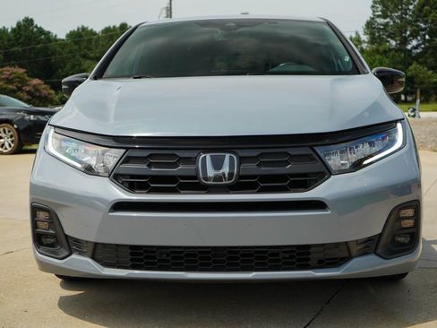 Used 2025 Honda Odyssey Sport-L image 16