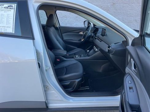 Used 2019 MAZDA CX-3 Touring image 37
