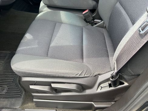 Used 2017 Chevrolet Silverado 1500 LT AWD/4WD image 18