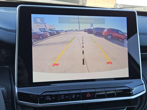 New 2026 Jeep Compass Latitude image 15