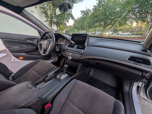 Used 2009 Honda Accord LX-P image 11
