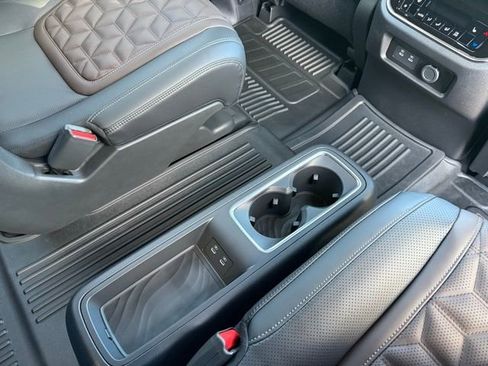New 2026 Nissan Armada Platinum image 23