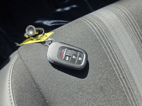 Used 2023 Honda Civic Sport image 17