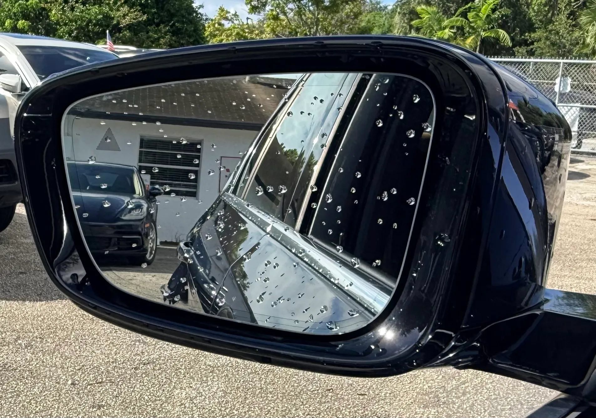 Used 2019 BMW 530e w/ Convenience Package RWD image 17